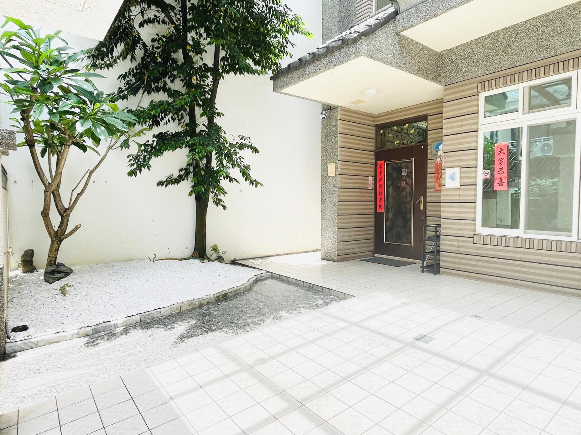 花蓮密絲朵包棟民宿 6-14人 Hualien stad Exteriör bild